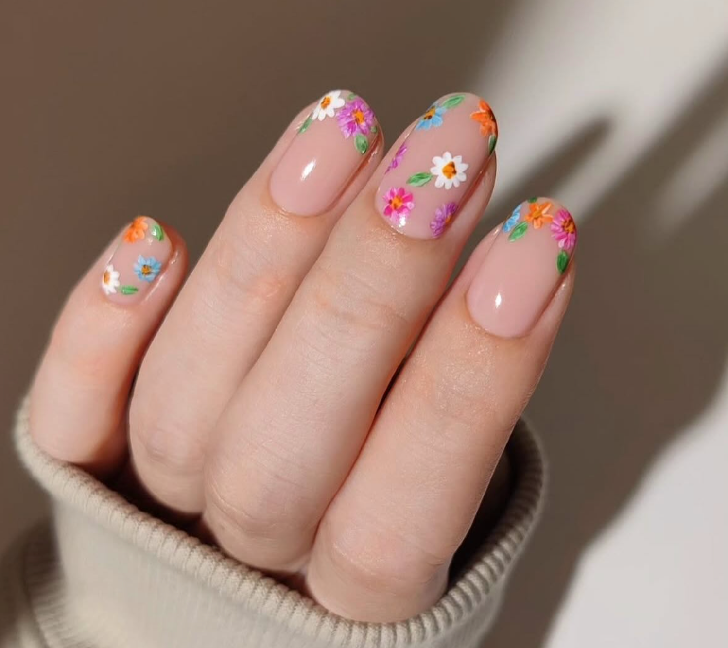 Best Nail Designs for Short Nails in Summer 2026
– Enails.eu
